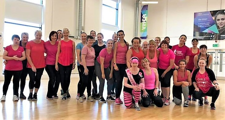 Picture of the Aerobathon participants standing together in a group